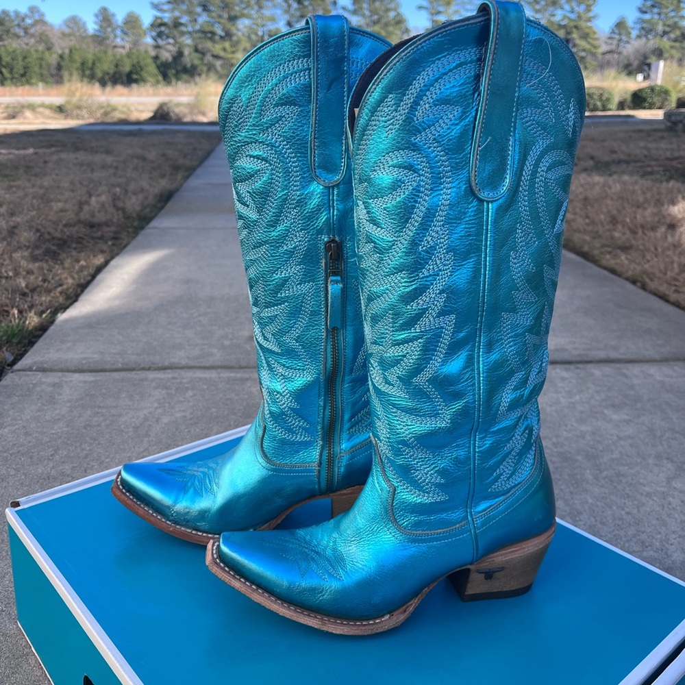 Lane turquoise boots